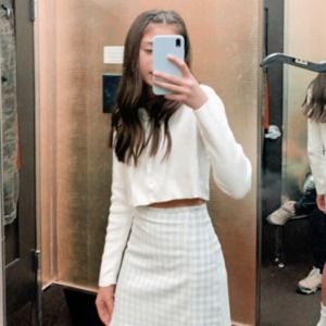 Meet your Posher, Mia